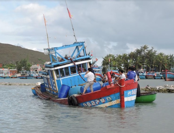 Tàu cá chở 7 ngư dân Lý Sơn bị đâm chìm ở Hoàng Sa