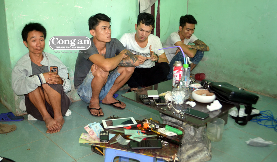 Lên tiên trong nhà trọ
