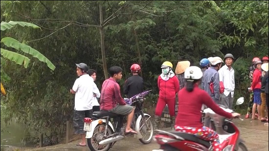 Quảng Ngãi: Phát hiện thi thể người bị lũ cuốn trôi