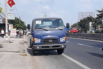 Một người chết sau va chạm với xe tải chưa đăng ký biển số