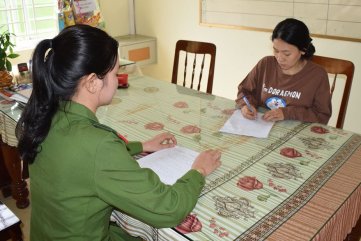 Quảng Ngãi: BẮT QUẢ TANG ĐỐI TƯỢNG MÓC TÚI TRONG CHỢ