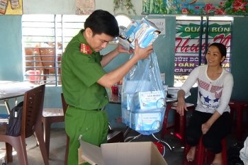 Quảng Ngãi: Gần 4.000 khẩu trang không rõ nguồn gốc bị tạm giữ