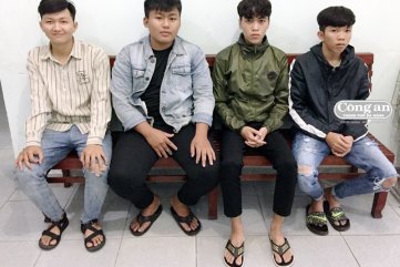 Triệu tập nhóm "đánh ghen" trong quán chè