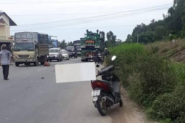 Hai vợ chồng chết thương tâm sau va chạm với xe đầu kéo
