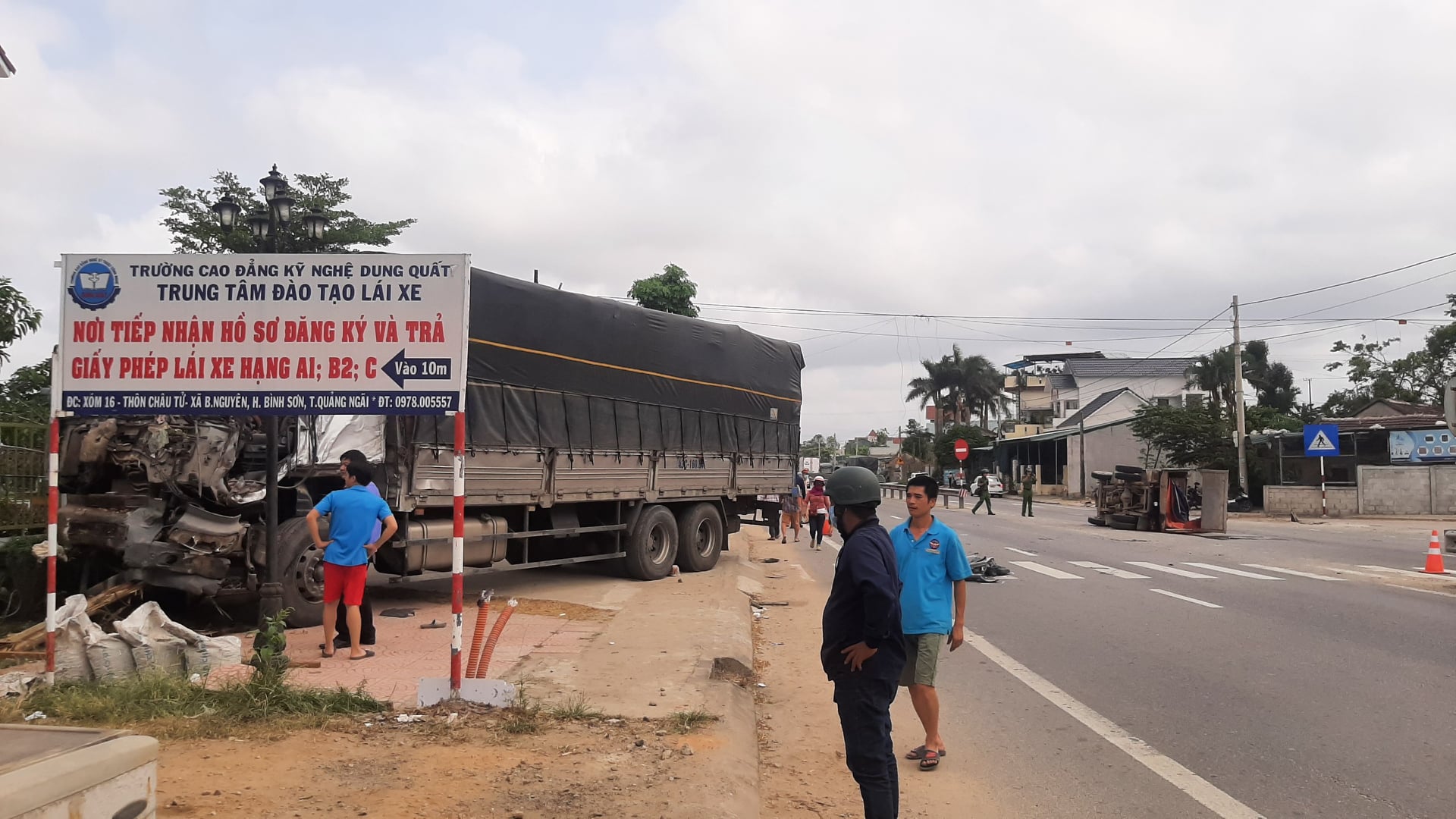 Tai nạn giao thông tại Bình Nguyên Bình Sơn Tai nạn giao thông tại Bình Nguyên Bình Sơn