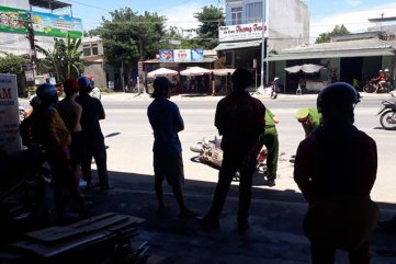 Tai nạn ở ngã tư hàng gia người Bình Sơn
