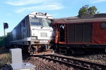 Hai tàu tông nhau trực diện, nhiều toa lật nghiêng ở Quảng Nam