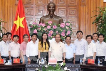 Thủ tướng Nguyễn Xuân Phúc làm việc với tỉnh Quảng Ngãi
