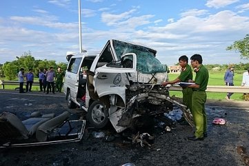 Những hình ảnh cuối cùng của chiếc xe rước dâu chở 13 người xấu số