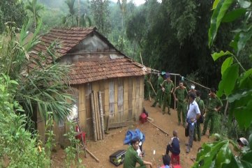 Quảng Ngãi: Con 12 tuổi nghi giết cha rồi tạo hiện trường giả