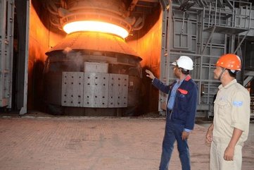 Dây chuyền cán thép của HPG tại Dung Quất sẽ đi vào hoạt động cuối tháng 8