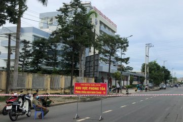 Nhân viên y tế dương tính, phong tỏa bệnh viện tư nhân lớn nhất Quảng Ngãi