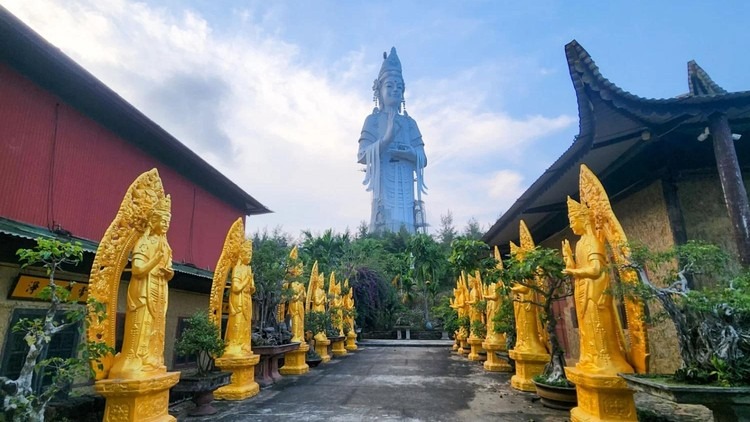 Chùa Minh Đức Quảng Ngãi Công trình tâm linh ấn tượng giữa lòng thiên nhiên