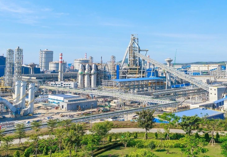 Quảng Ngãi vươn lên dẫn đầu cả nước về tăng trưởng GRDP 6 tháng đầu năm 2025