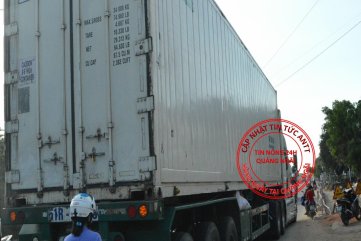 Bình Sơn: NGƯỜI THƯƠNG BINH GIÀ BỊ XE ĐẦU KÉO CÁN CHẾT TRÊN ĐƯỜNG NHẬN LƯƠNG HƯU