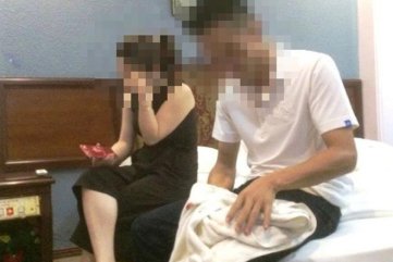 Cô giáo ở chung khách sạn với nam sinh lớp 10 có phạm luật?