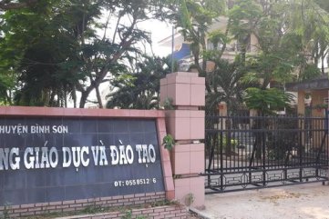 Cán bộ Phòng Giáo dục thu tiền "bồi dưỡng" trái quy định