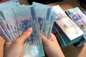 Vì sao cán bộ dễ “ăn chặn” tiền chính sách?