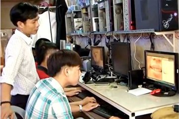 Thầy giáo của thanh niên nghèo, trẻ cơ nhỡ