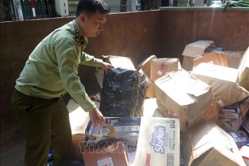 Quảng Ngãi tiêu hủy hơn 10.000 sản phẩm nhập lậu