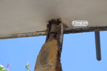 Trường Lý Sơn có nguy cơ đổ sập