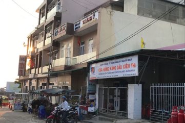 Quảng Ngãi: Thiếu xăng, nhiều phương tiện vận tải ở Lý Sơn 'đứng bánh'
